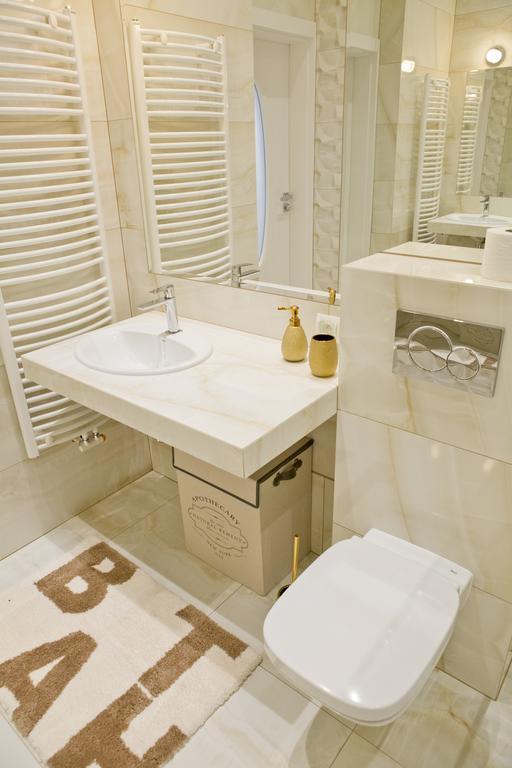 Elegant City Center Zyblikiewicza 14 คราคูฟ ภายนอก รูปภาพ
